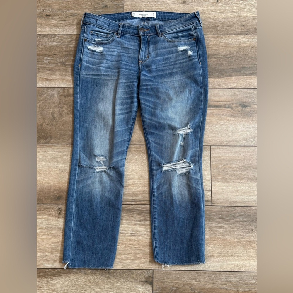 Abercrombie & Fitch Distressed Straight Leg Jeans - Blue
